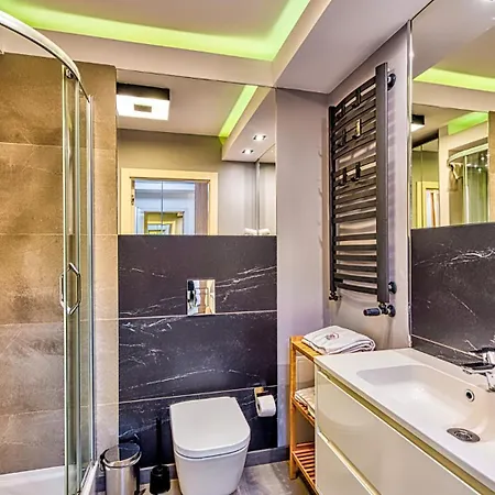 Zloty Lisc Blisko Norweskiej Polany - 5d 斯克拉斯卡波伦巴